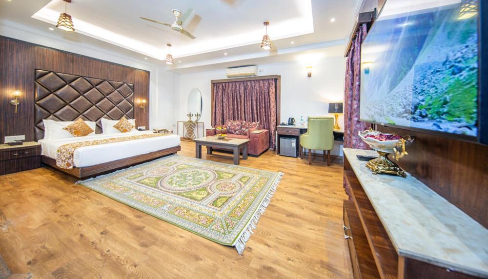 Solar Residency, Srinagar Hotel Bagian luar foto